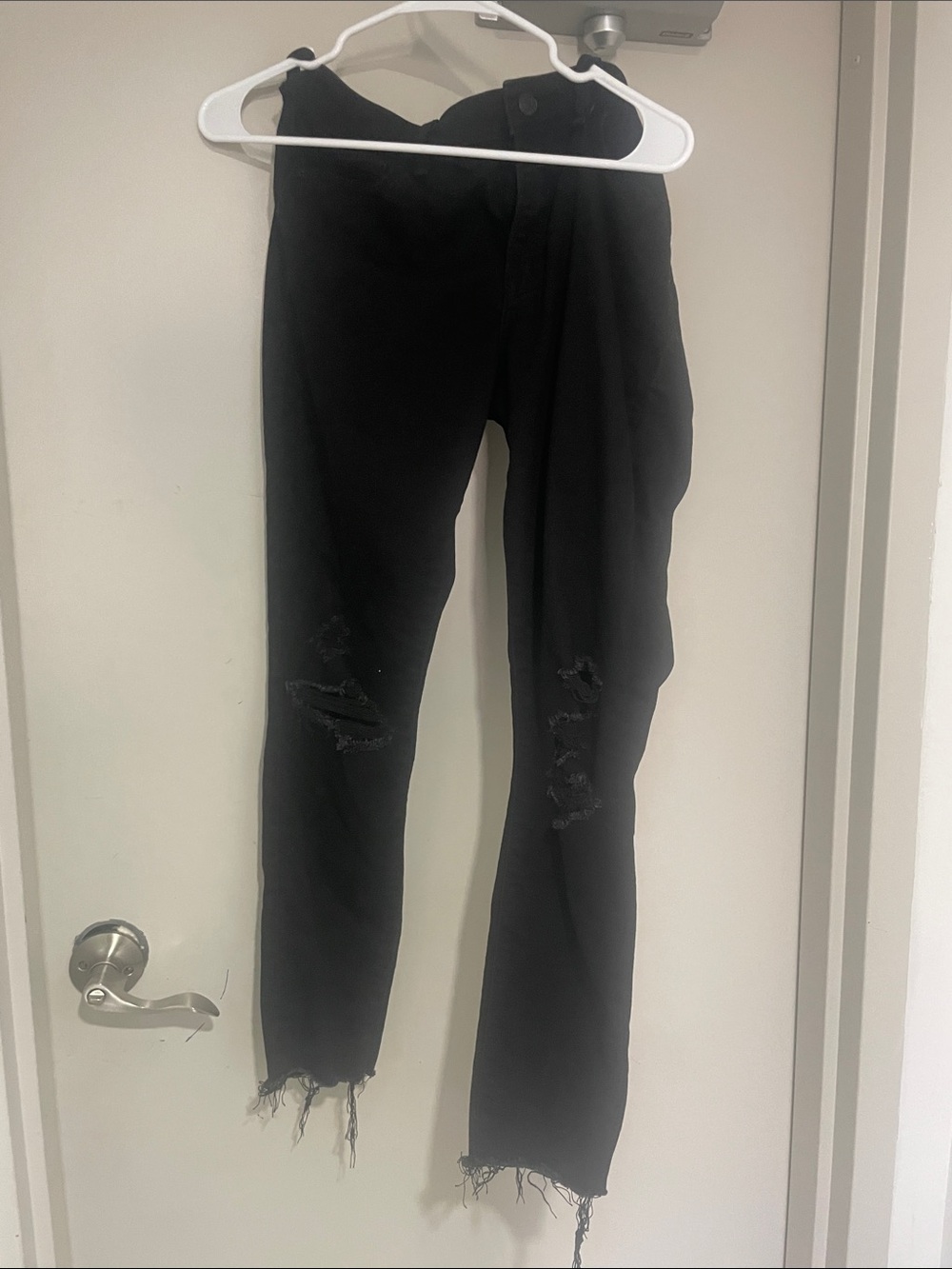 Abercrombie & Fitch Black Skinny Distressed Jeans